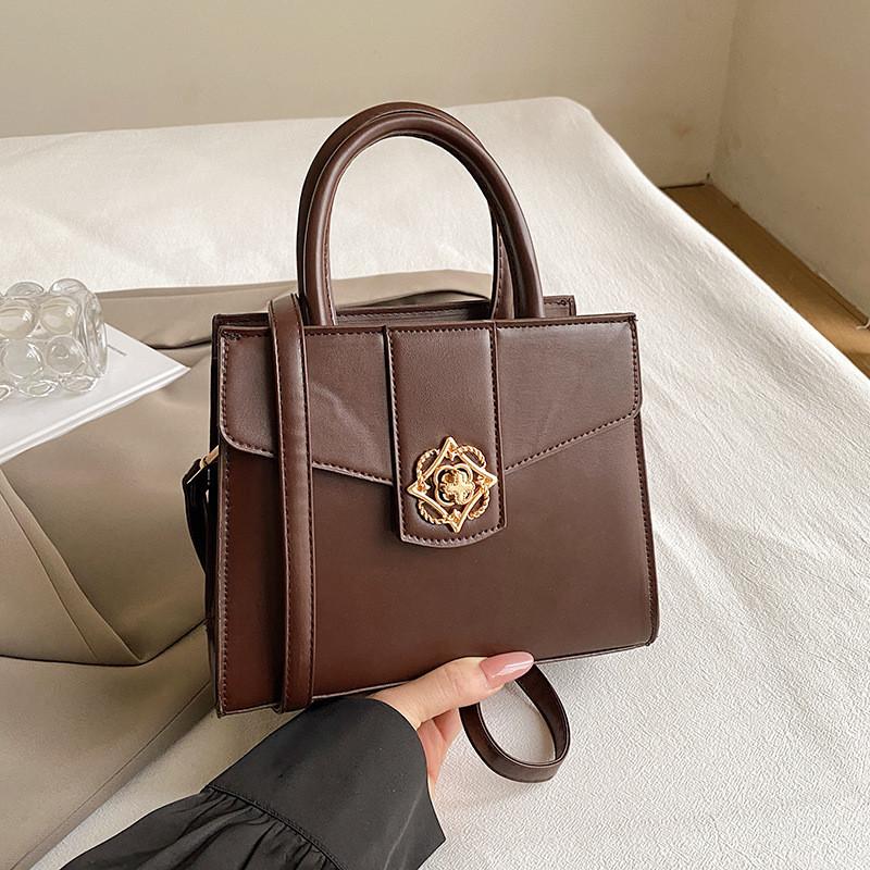 Street Style Pu Small Square Bag With Zipper Closure For Daily Womens Fashion