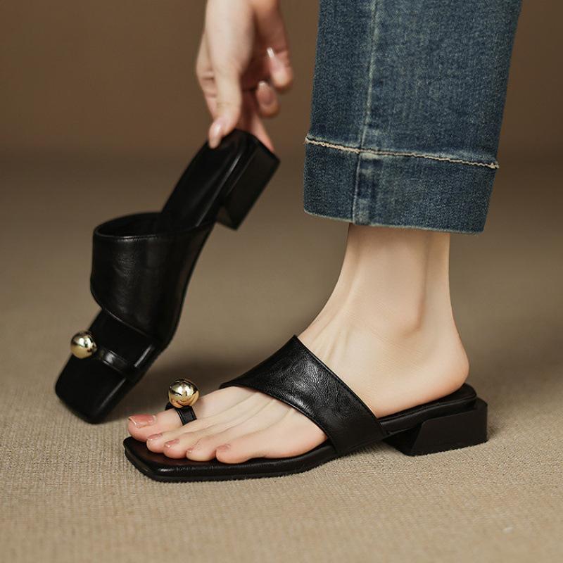 

Summer low-heeled set of toe sandals solid color size women s shoes casual flat slippers new non-slip soft-soled cool slippers 43 (customization is not returned or exchanged) чёрный