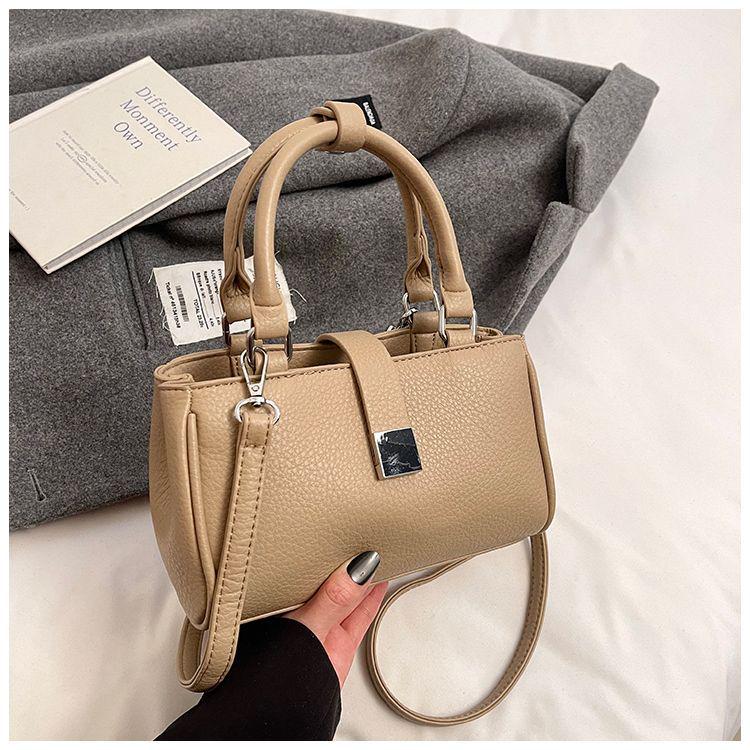 

Autumn/Winter 2025 Chic Textured Small Square Handbag - Versatile Single Shoulder & Crossbody хаки
