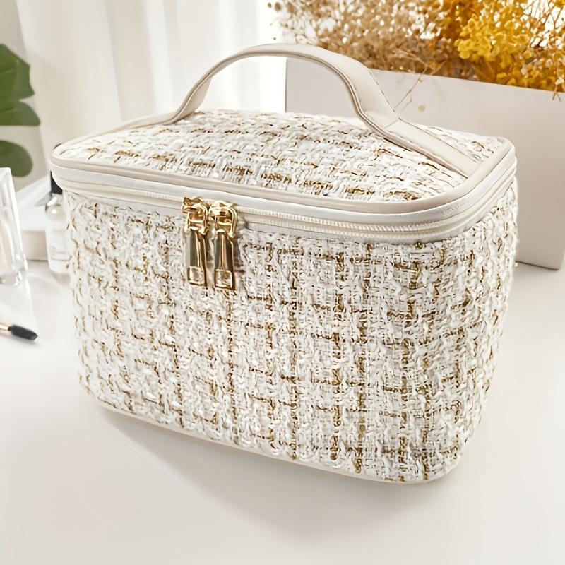 [Stylish Makeup Bag] Large Plaid Makeup Bag | Multi-Functional Travel Organizer with Rayon Lining, Polyester Material,Perfect Gift for Girlfriend,Wife