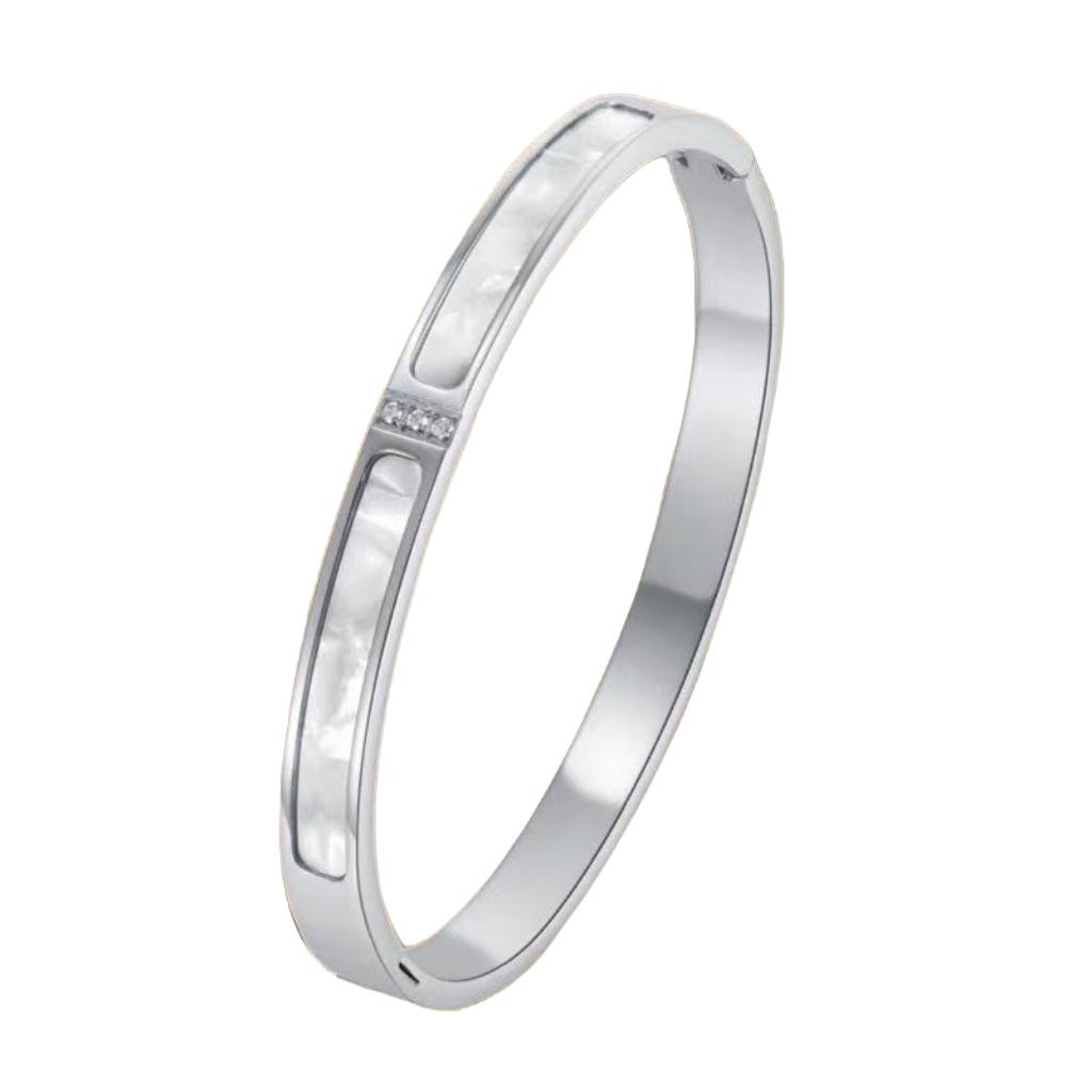 Rose Gold Titanium Steel Bracelet for Women - Non-fading, Stainless, with Three Diamonds, Simple & Fashionable Design.