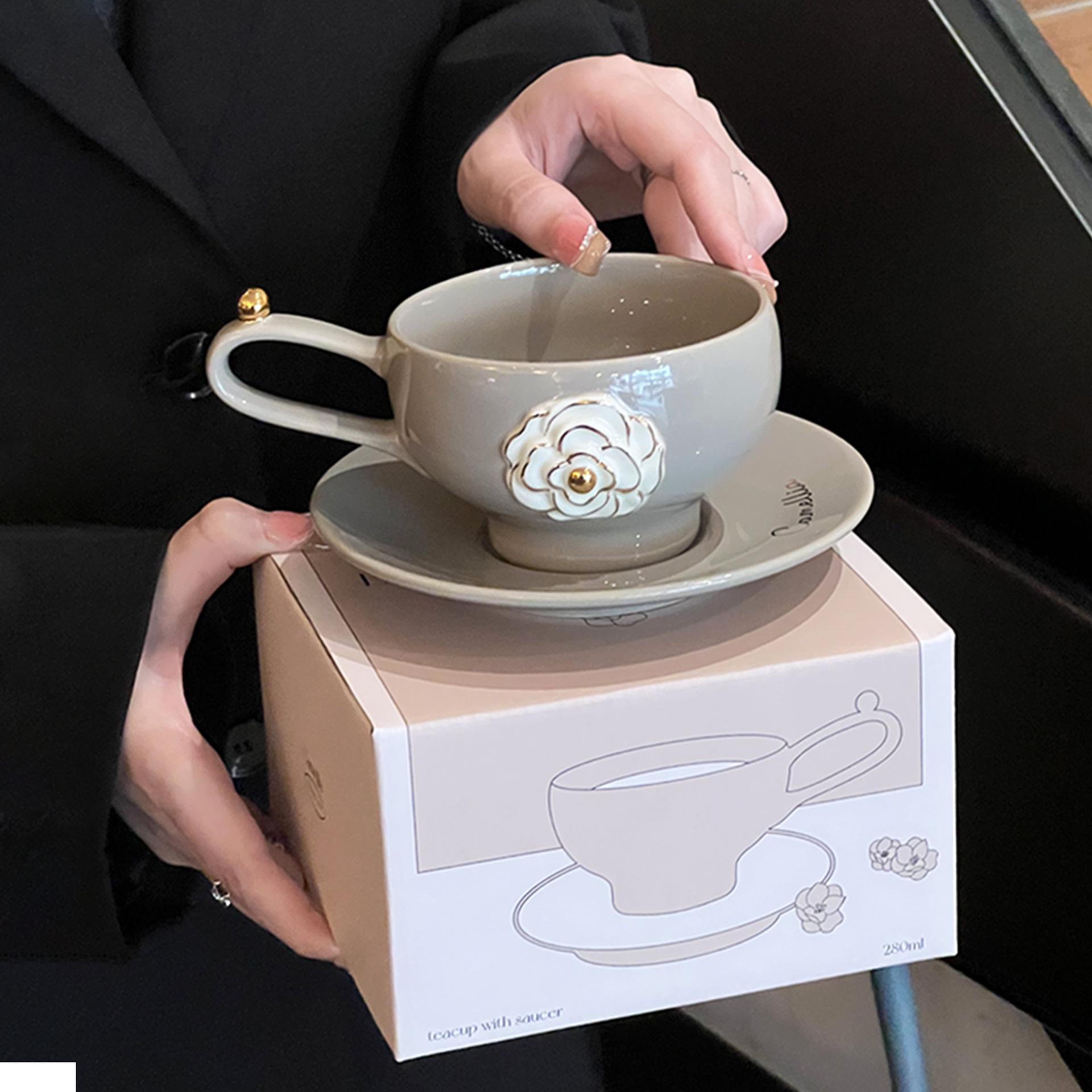 

Light luxury camellia ceramic couple coffee cup, high-value water cup, breakfast milk souvenir, afternoon tea cup and saucer 280ml