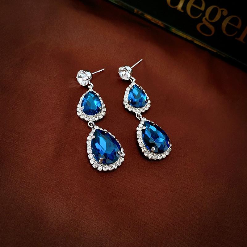 Französisches Gericht Strass-Wassertropfen Schmuckset: Luxuriöses Halsketten- und Ohrring-Set für Damen