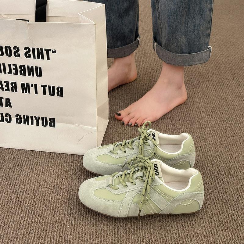 Soft leather spring new round head lace-up soft-soled shoes inner height increase women's flat-bottomed casual sports shoes