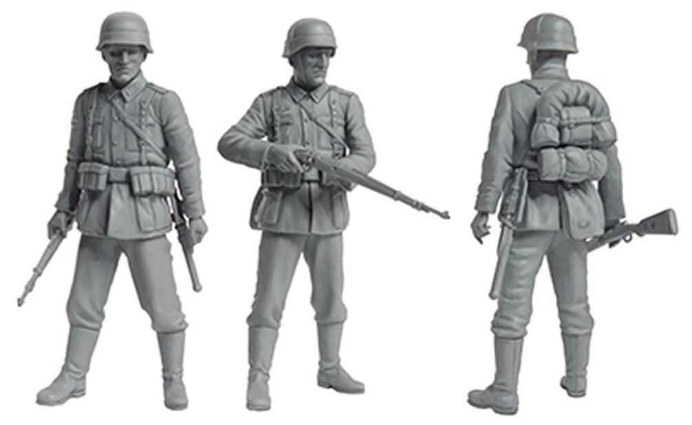 Master Box 1/35 Scale German Wehrmacht Infantry Soldier (1 Figure) 1939-1941 with Small Arms Runner, Plastic Model Kit MB35227