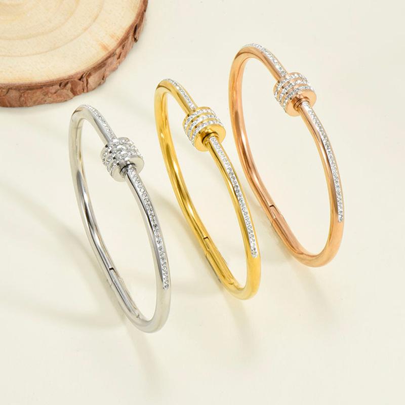 Patterned Wristband with a Vintage Fragrance Small Waist Bracelet K Rose Bracelet Couple Style Jewelry