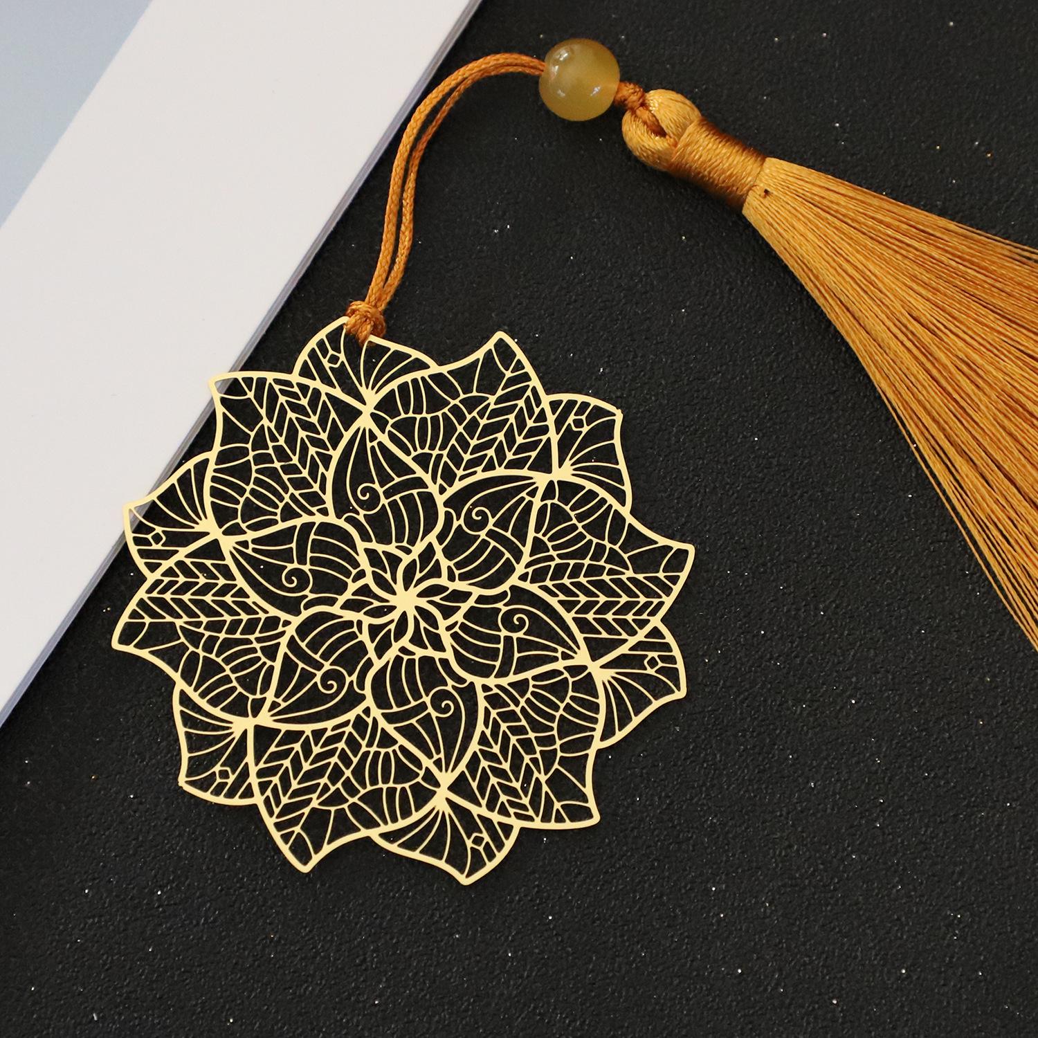 Metal-Free Engraved Bookmark - Creative Ginkgo & Plane Tree Leaf Design