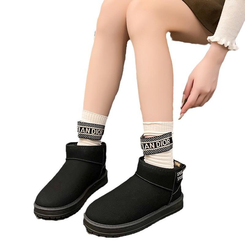 Snow shoes large size winter new flat-bottomed short tube large cotton shoes piled thickened warm snow boots women