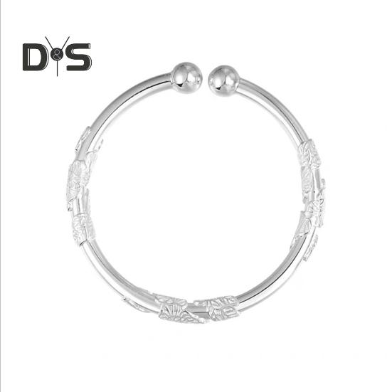 

Женский браслет с регулируемым отверстием, цветочный тисненый полированный сплав, этнический стиль, наручные украшения на каждый день, для особых случаев 1pc