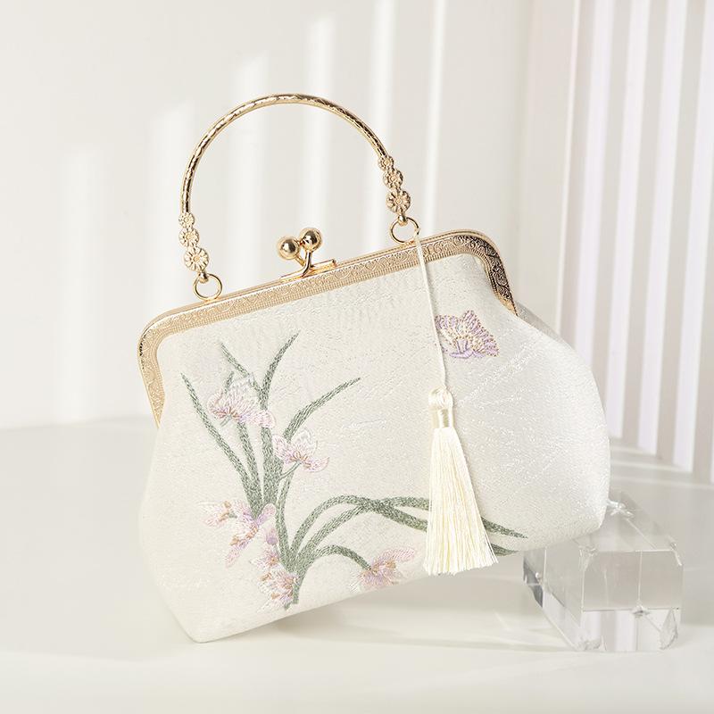 Hanfu cheongsam bag Chinese style messenger small fresh summer Chinese style antique handbag versatile embroidered gold bag female