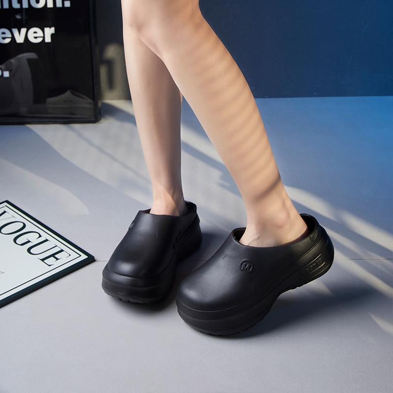 Women Anti-slip Closed-Toes Slippers Ladies Soft Waterproof Breathable Flat Thick Sole EVA Sandals Female Outwear House Shoes