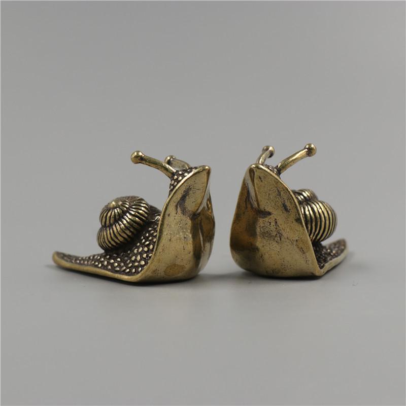 Pure Copper Snail Ornament: Creative Tea Pet & Pen Holder Handicraft