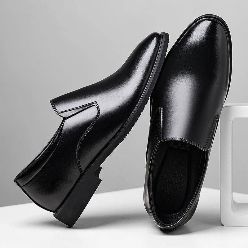 Fashion Summer Autumn Breathable Dress Shoes for Men Solid Color Fashion Casual Antiskid Wedding Shoes Male 2025 New Designer Shoe Man