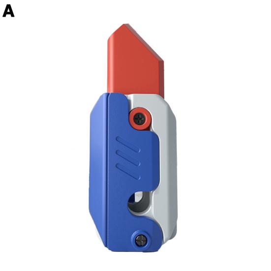 Decompression Toys 3D Gravity Carrot Cutter Keychain Stress Relief Hidden Blade Fun Sensory Fingertip Toy