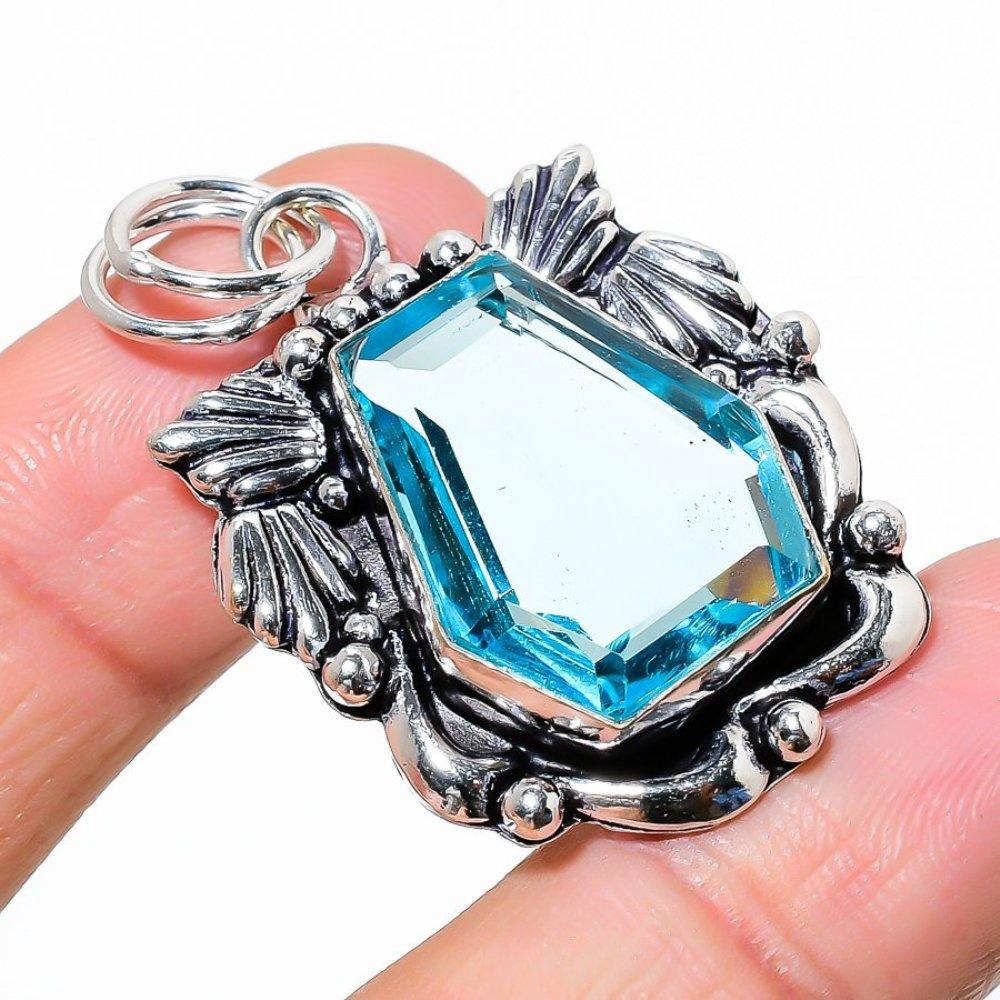 Swiss Blue Topaz Gemstone 925 Sterling Silver Jewelry Pendant 1.85" H8D77
