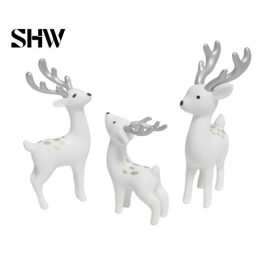 Creative Gift for Animal Lovers 3 Pcs Mini Deer Figurines, Cute Woodland Decoration, Miniature Durable PVC Car Interior Reindeer Statues Fairy
