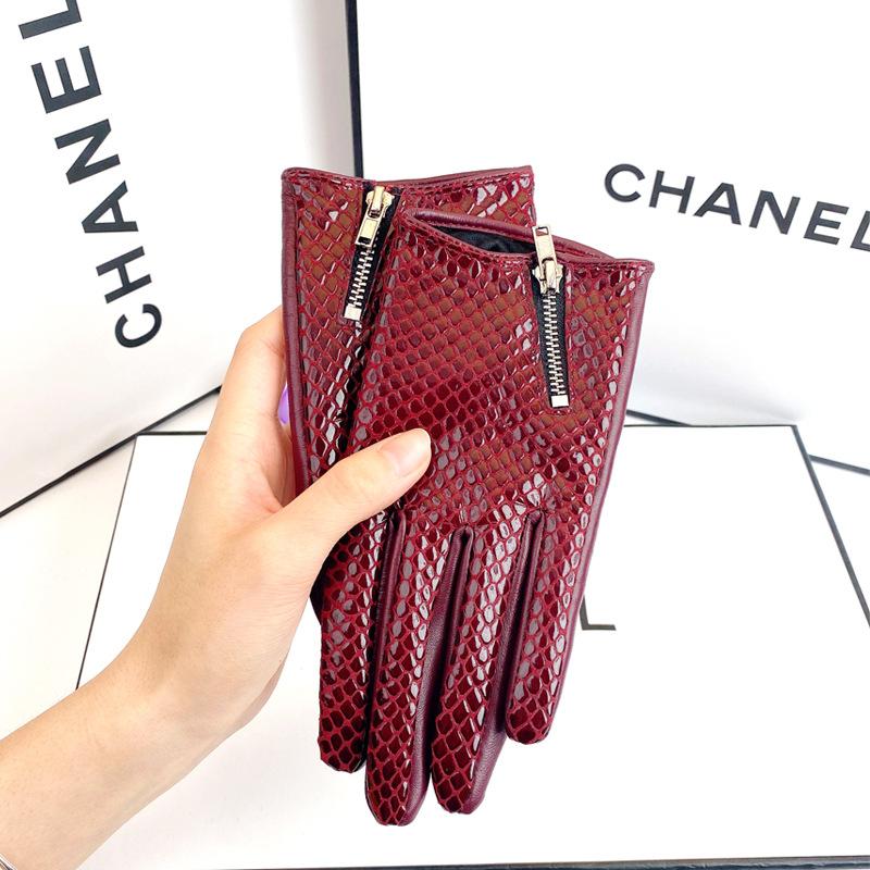 Genuine Leather Gloves Women Fashion Color Coated Touch Screen Riding Driving guantes mujer Stage Sheepskin Gloves