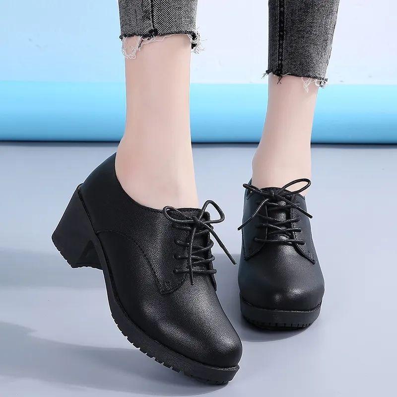 Schuhe Damen Frühling und Herbst Retro kleine Lederschuhe Damen Britischer Stil mittlerer Absatz professionelle einzelne Schuhe Vorstellungsgespräch schwarze Schuhe sind