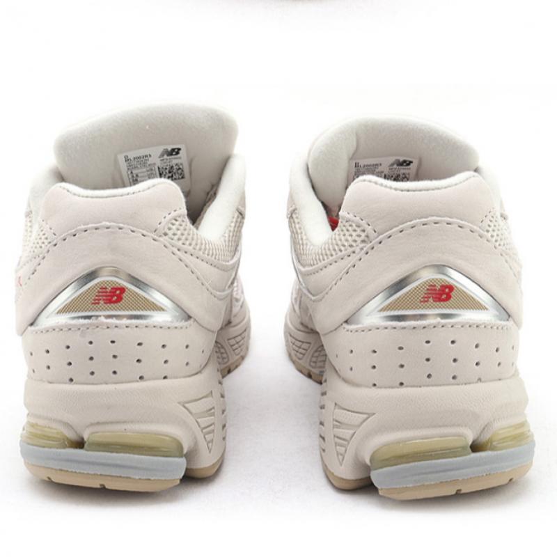 New Balance 2002 Beige