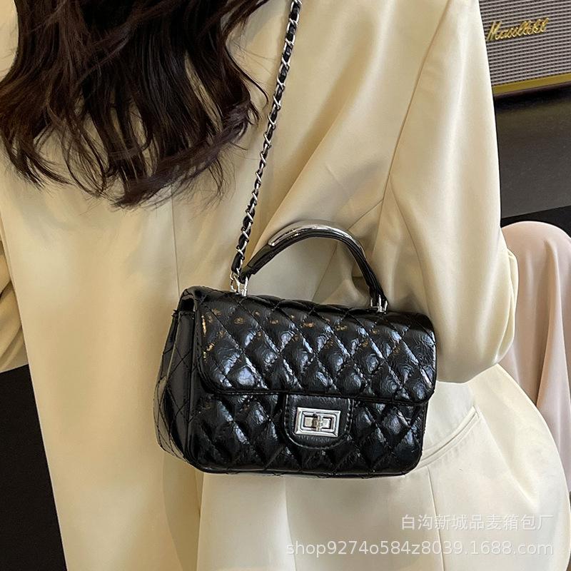 French niche fashion diamond chain, small fragrant style fashion portable small bag women's 2025 new temperament messenger bag