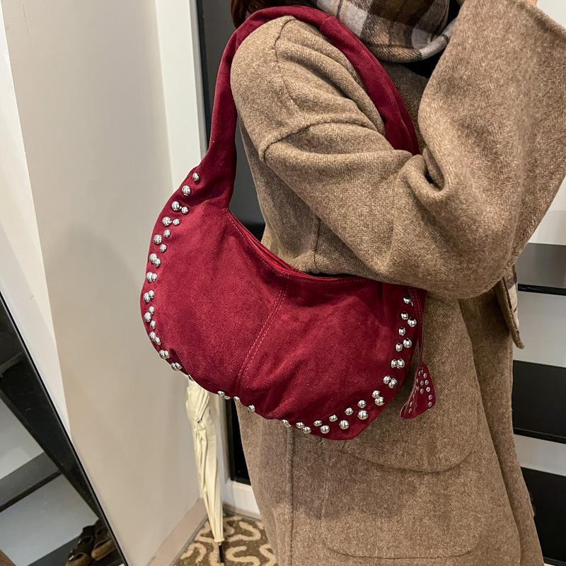 2025 Autumn and Winter New Deerskin Velvet Women's Bag Single Shoulder Diagonal Hanging Rivets Matte Crescent Armpit Casual Tote Handbag