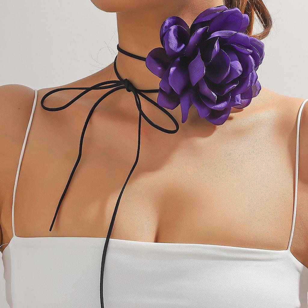 Women's Velvet Flower Choker Necklace: European, American, Korean Style, Handmade, National-Inspired Jewelry