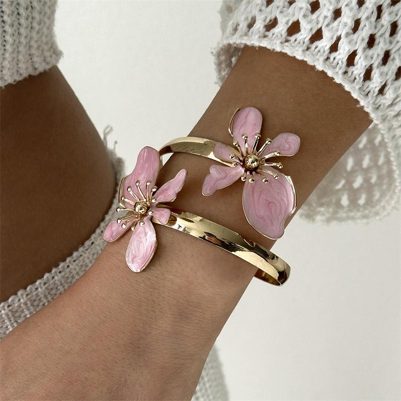 Elegant Enamel Flower Open Ladies' Bracelet, Colorful Flower Bracelet, Beach Party Vacation Jewelry
