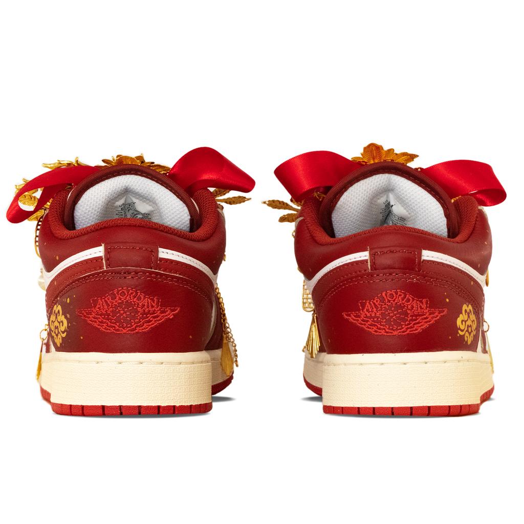 Jordan Air Jordan 1 Slip Resistant Abrasion Resistant Low Top Vintage Basketball Shoes Women's Red White FJ3465-160(Team1302-)