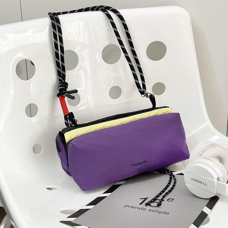 Niche Versatile Fashion Shoulder Messenger Bag Women's Summer New Outdoor Sports and Leisure Bag