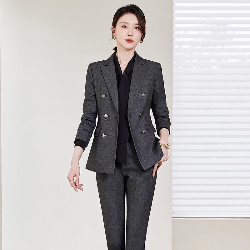 Elegant Women's Slim Fit Black Suit Set for Business and Commute - 2024 Spring/Autumn Collection
