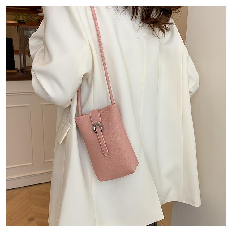 New Hot Selling Women's Shoulder Bag High Quality Pu Leather Handbags Large Capacity Crossbody Bags for Women Phone Purse Flap