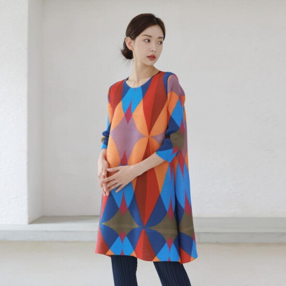 Plara Up To 88 Diamond Glass Op Art Pleats Dress