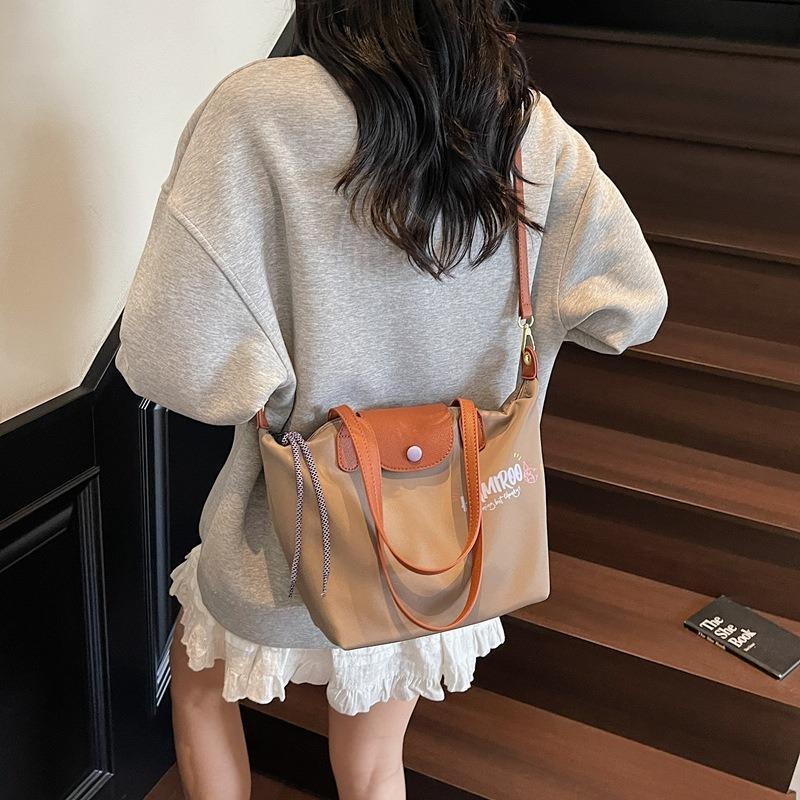 Leichte Stofftasche mit großem Fassungsvermögen, vielseitige neue lässige Schulter-Unterarmtasche für Damen, hochwertige Tragetasche