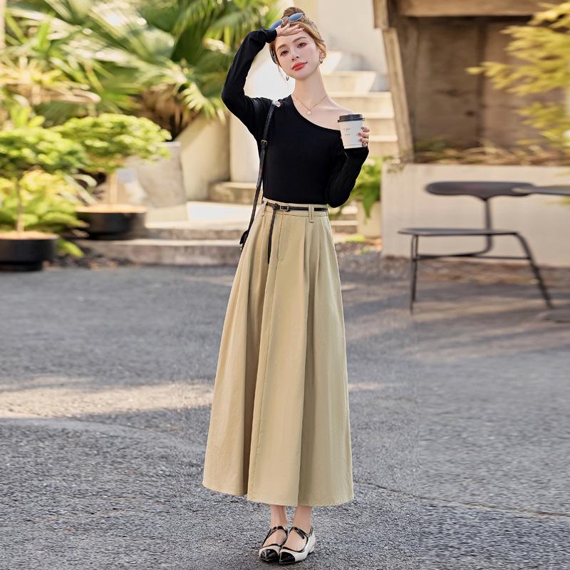 

Summer 2025 Women s Off-Shoulder T-Shirt & Midi Skirt Two-Piece Set - YF2557 M for 90-105 jin