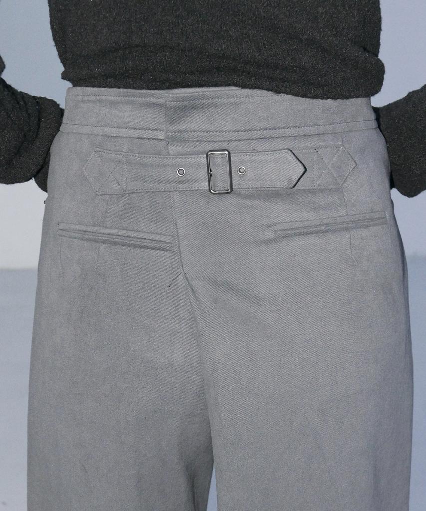 Enor Bizo Detail Flare Pants - Gray