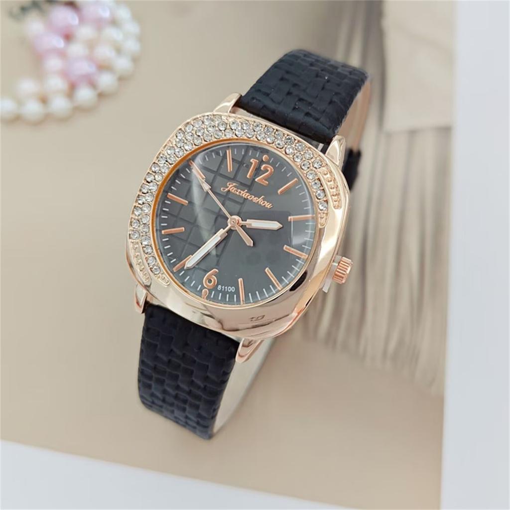 Women Fashion Leather Watch