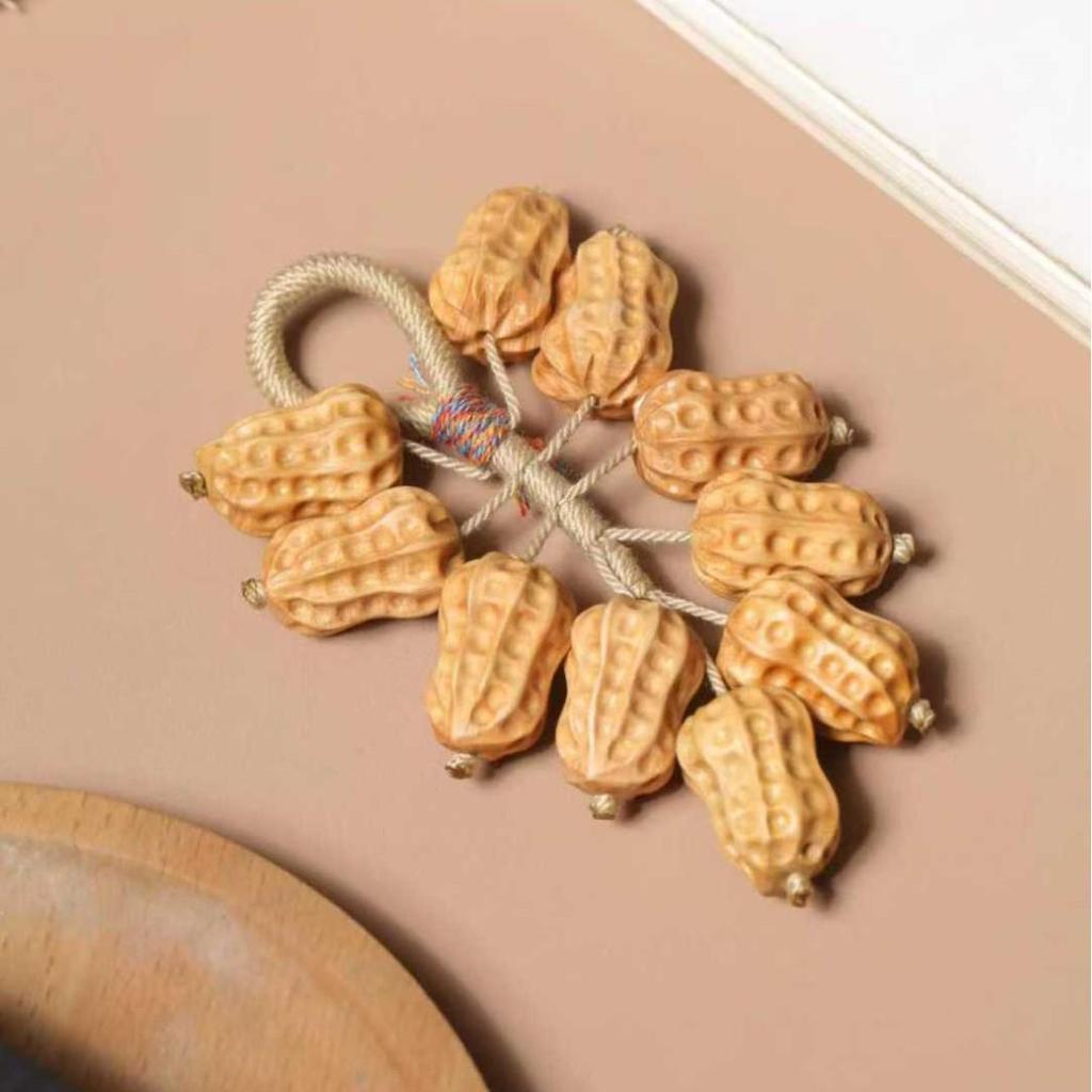 Top Mother's Day & Children's Day Wooden Keychain Gift: 'Good Things Happen' Souvenir