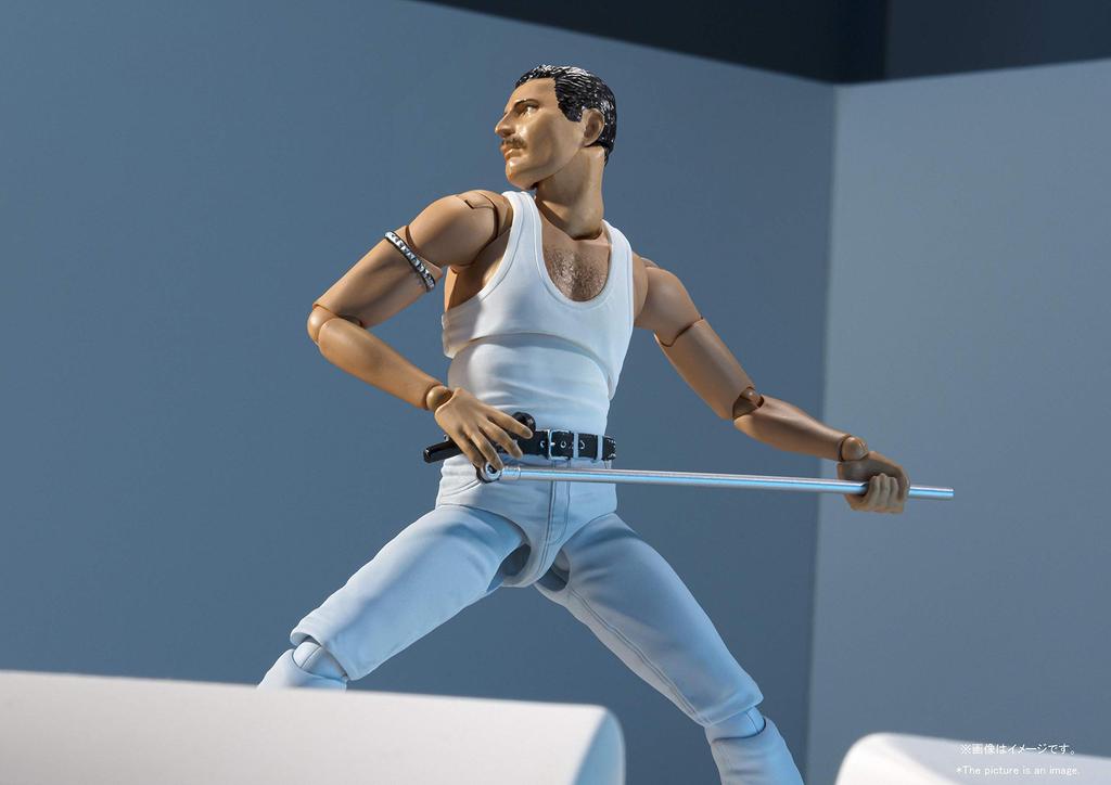 TAMASHII NATIONS Freddie Mercury Live Aid דמות מטלטלת צבועה 150 מ"מ SHFiguarts Ver. משוער. ABS&PVC