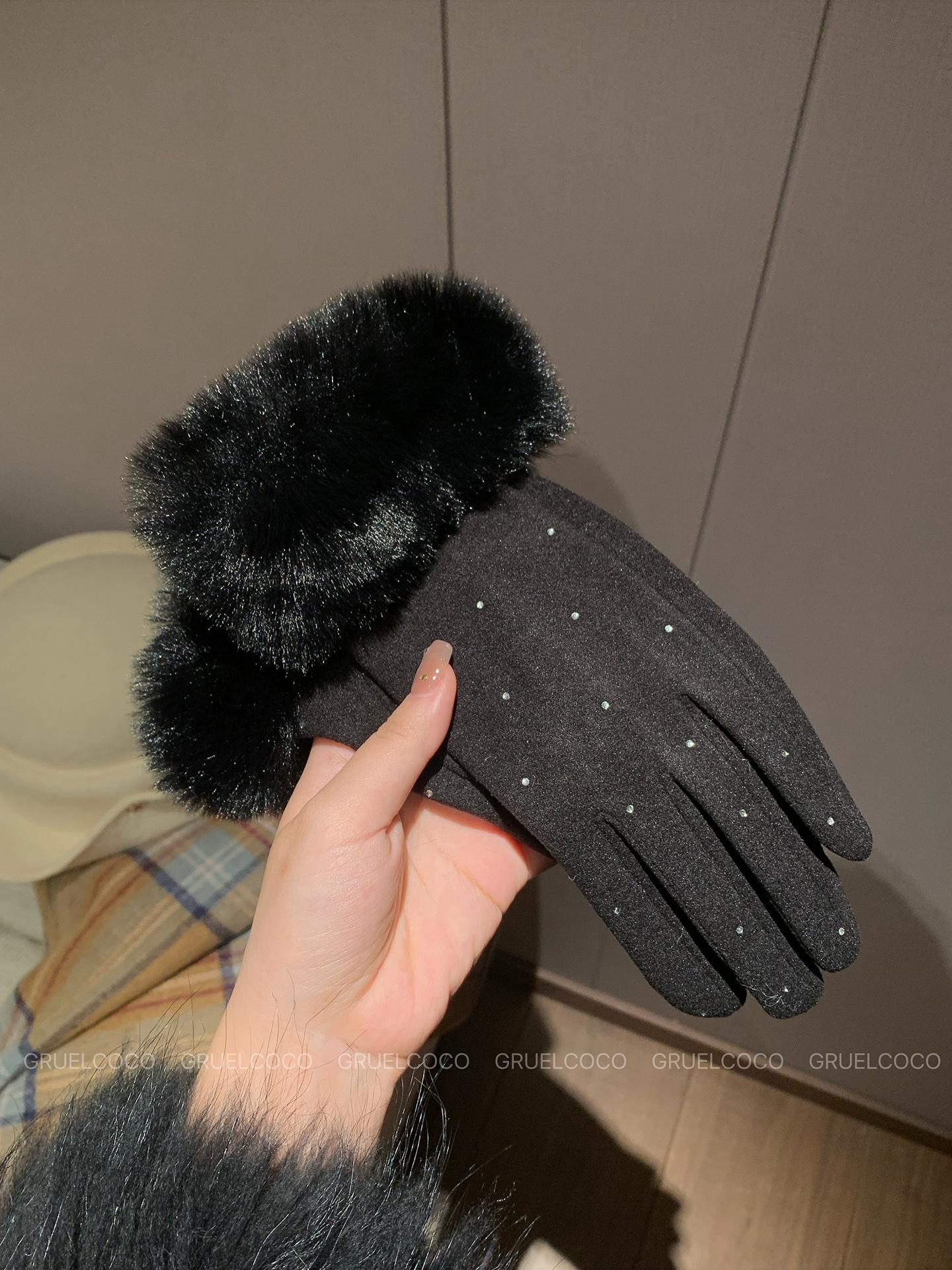 German plush gloves women s autumn and winter plush cycling cold and warm touch screen gloves light luxury chaebol thousand gold wind One Size