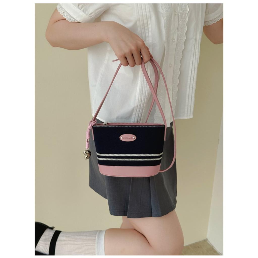 Xeie Thuk Shoulder Bag Women Faux leather Adjustable Strap Daily Commute