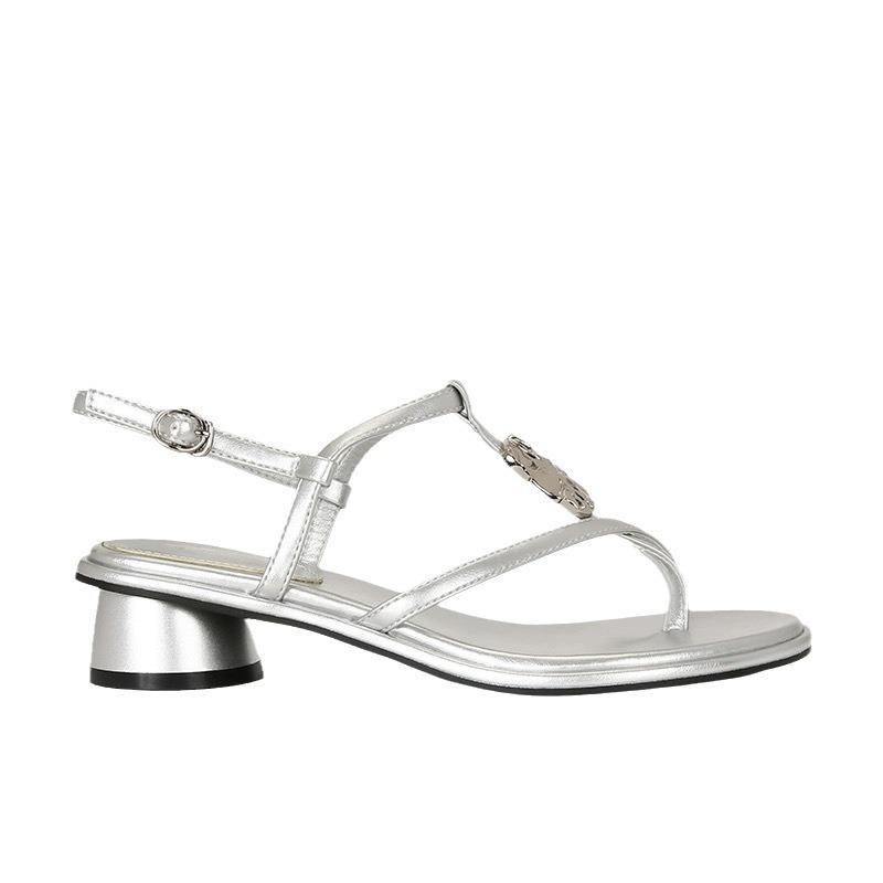 2025 fairy style beautiful model~ French retro metal buckle cross belt thick heel versatile vacation sandals female summer