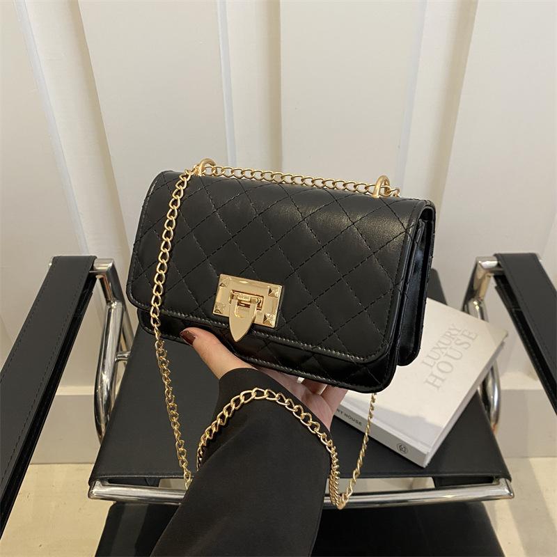 Niszowa Diamentowa Jednokolorowa Łańcuszkowa Mała Kwadratowa Torebka Nowa Modna Torebka na Ramię Prosta i Modna Torebka Crossbody Damska