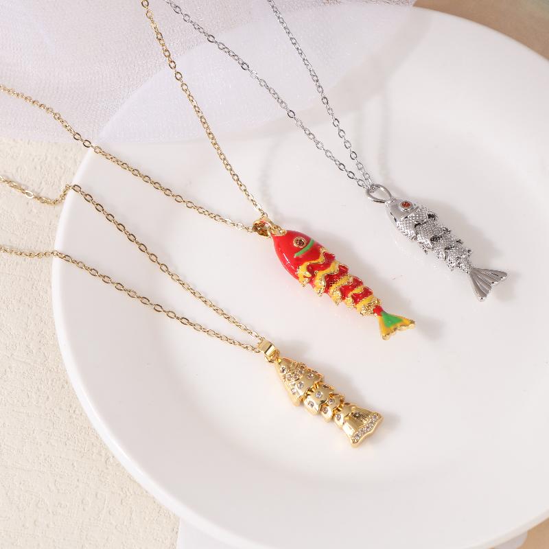 Collar con colgante de pez colorido de la serie Verano Océano, joyería de pez dorado moderna personalizada, regalo