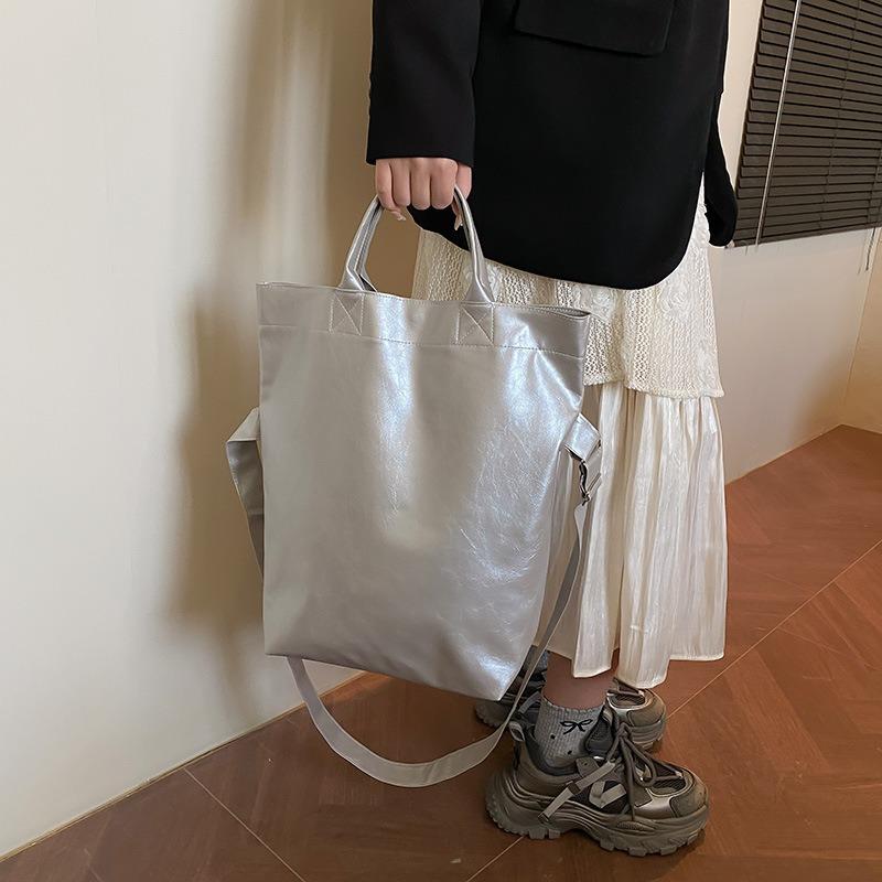 New Women's Bag Fashion Shoulder Bag Multi-functional Messenger Bag Handbag Versatile Commuter Bag Messenger Bag