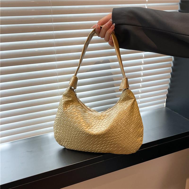 

Large capacity tote bag, exquisite high-end fashion underarm bag, new fashion versatile shoulder bag, messenger bag золотой