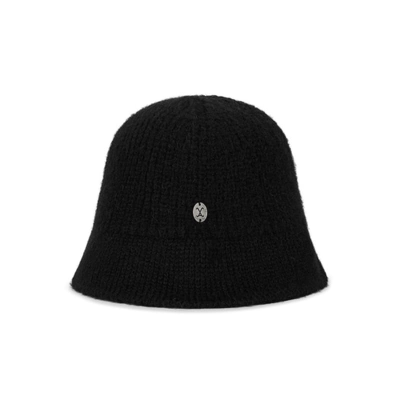 VARZAR VA Curved Oval Metal Washed Knit Bucket Hat Black