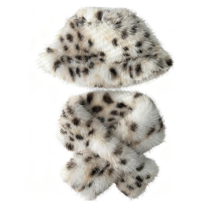 Autumn and winter new imitation lynx scarf hat set leopard print plush bucket hat shows small face thickened warm ear hat