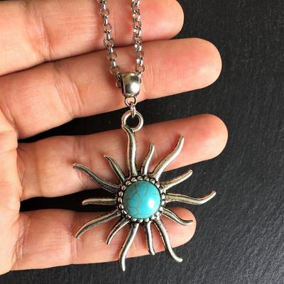Bohemian Sun Pendant Necklace Sunflower Crack Turquoise Jewelry Necklace For Women Girls