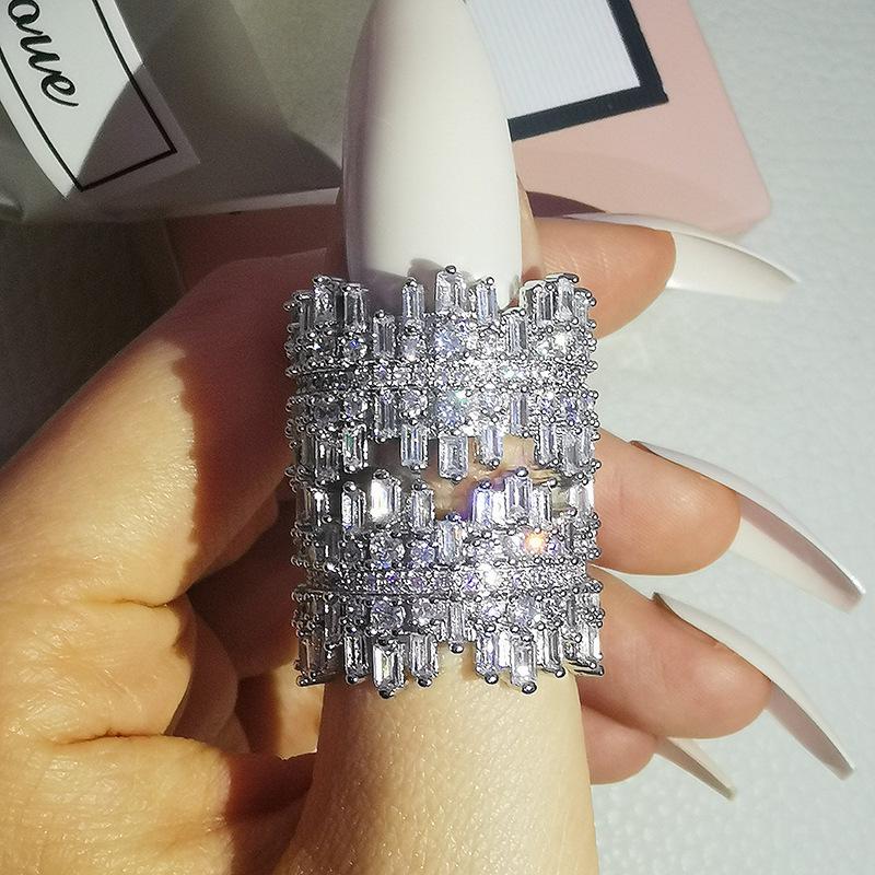 Dai Xi Unregelmäßiger Mikro-Pavé Zirkonia Ring - Luxus Europäischer/Amerikanischer Damenschmuck R6511