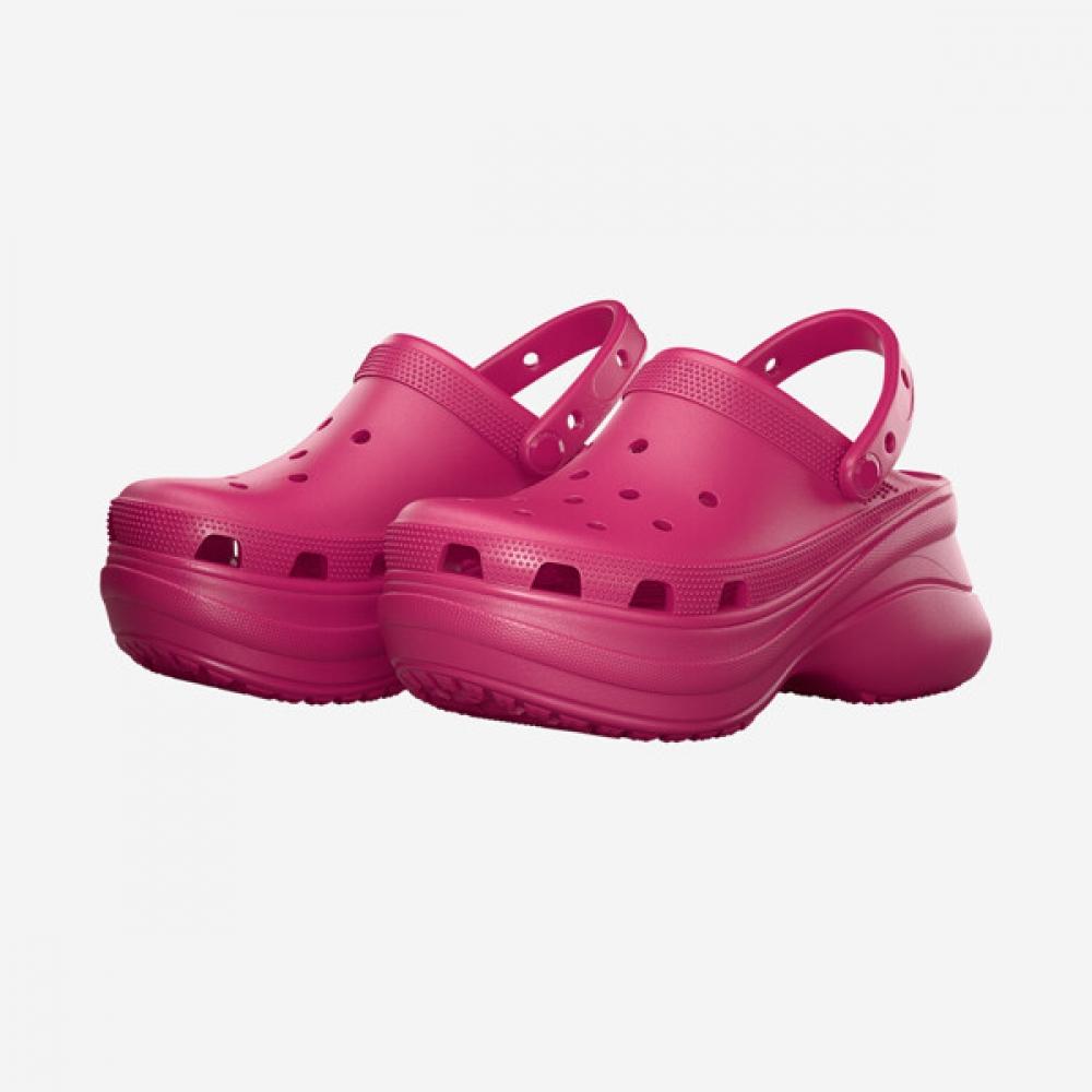 

CrocS ClaSSic Bay ClogS Women S crS206302 0111904 260